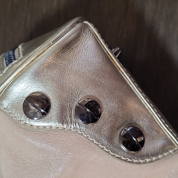 Betsey Johnson Leather Taupe & Gold  Bag - Picture 11 of 11